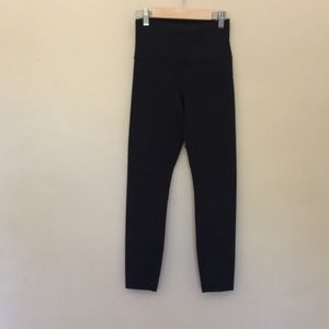 Lululemon black high rise size 4 yoga pant